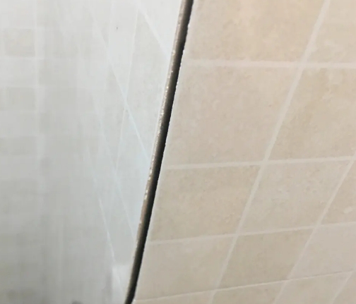 醴陵瓷砖空鼓维修公司分享阳台瓷砖脱落的修复过程可以分为以下几个步骤